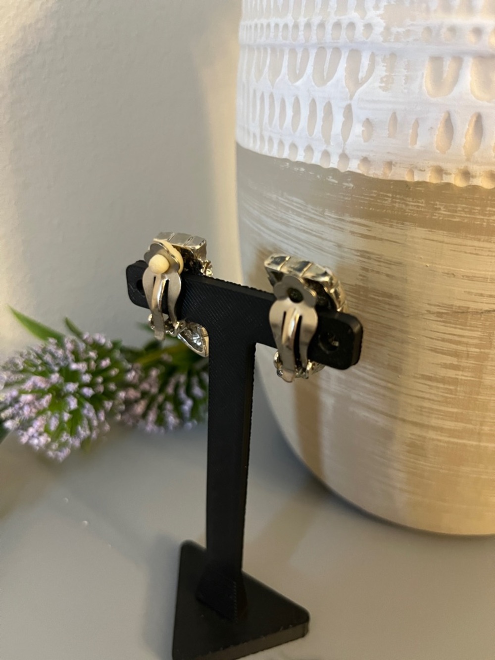 Trio Rhinestone Clip-On Earrings in Silver/Ankle Bracelet/Bow shape Ring Size 6 - Picture 3 of 7